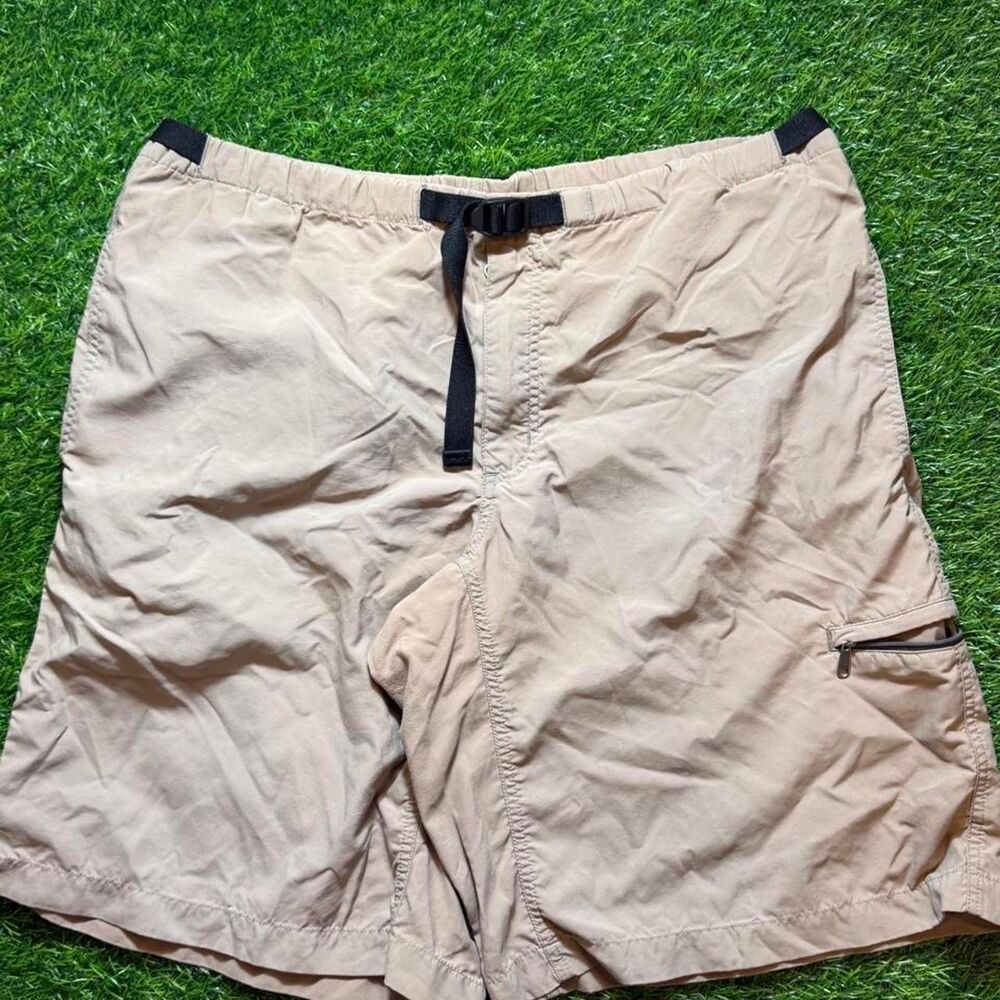 Patagonia Men's Tan and Cream Shorts